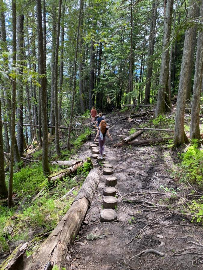 Revelstoke Rv & Cabin Resort Dış mekan fotoğraf